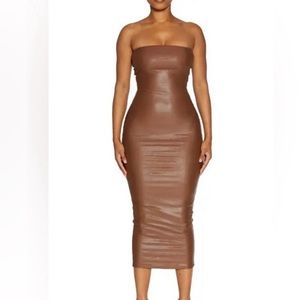 Stretchy fitted below the knee midi dress